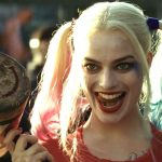 7784074590_margot-robbie-incarne-harley-quinn-dans-suicide-squad