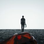 premiercontactcoincritique