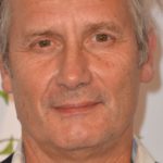 3342742-hippolyte-girardot-avant-premiere-du-f-opengraph_1200-1[1]